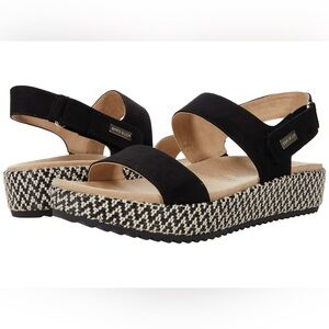 ANNE KLEIN Women's Verona Wedge Sandal 11M